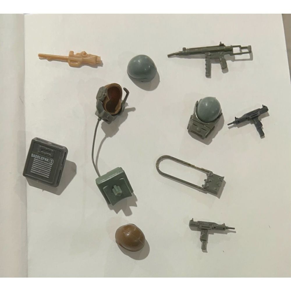 Vintage G.I. Joe accessories lot of 10 - Picture 13 of 13